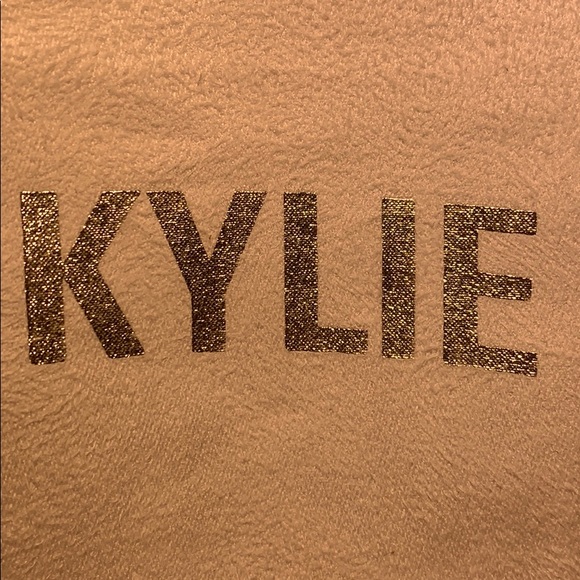 Kylie Cosmetics Pouch - Picture 6 of 7